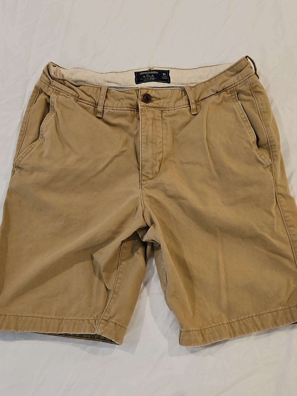 Abercrombie & Fitch Men’s Khaki Cotton Chino Shorts